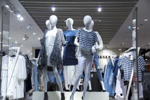 Read more about the article How living Eco-Friendly changes the way you shop