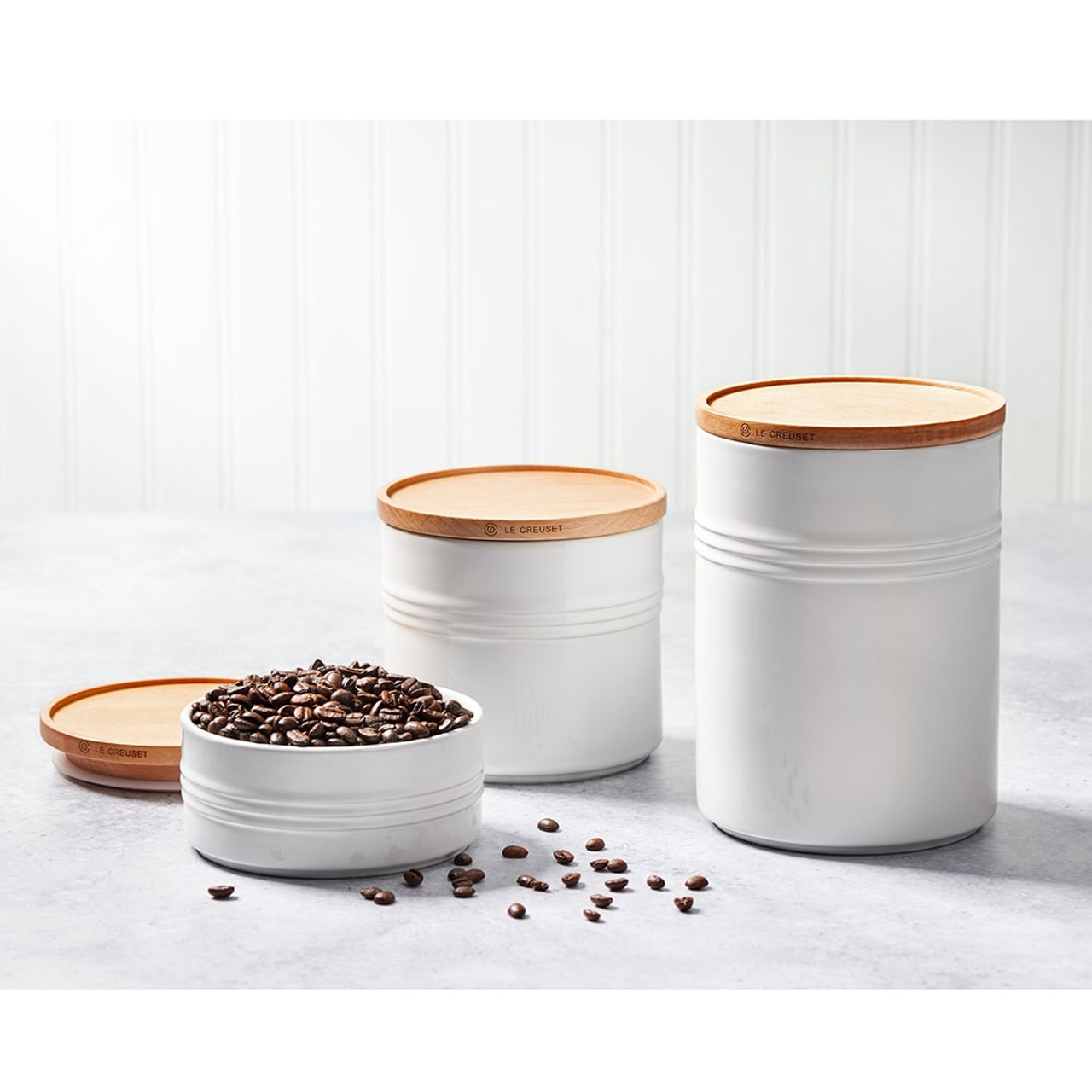 https://www.willowbottom.com/wp-content/uploads/2023/12/le-creuset-storage-canister-white__38135.jpg